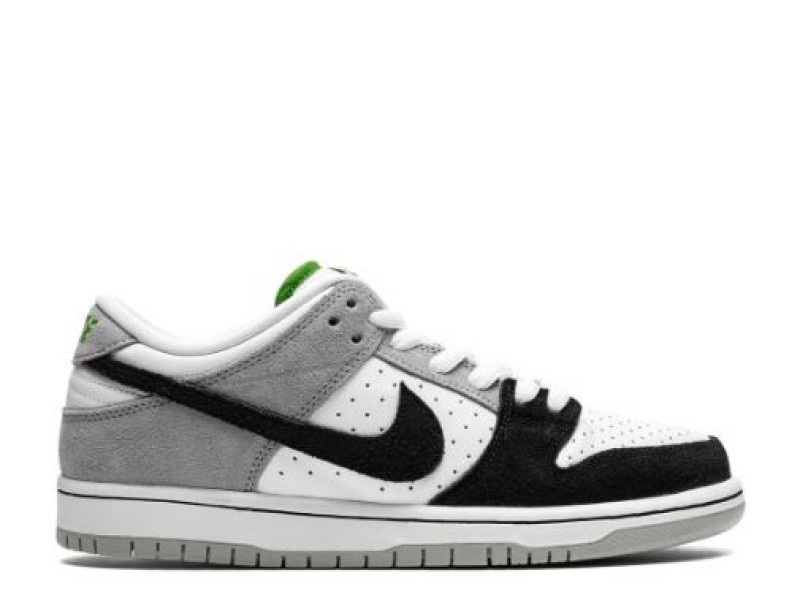 Nike SB Dunk Low verde con logo negro
