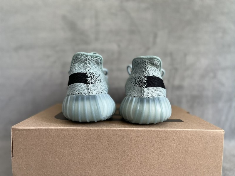 Adidas YEEZY 350 V2 Boost