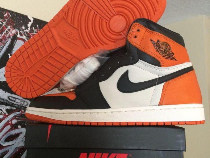 Air Jordan 1 Retro High OG shattered backboard