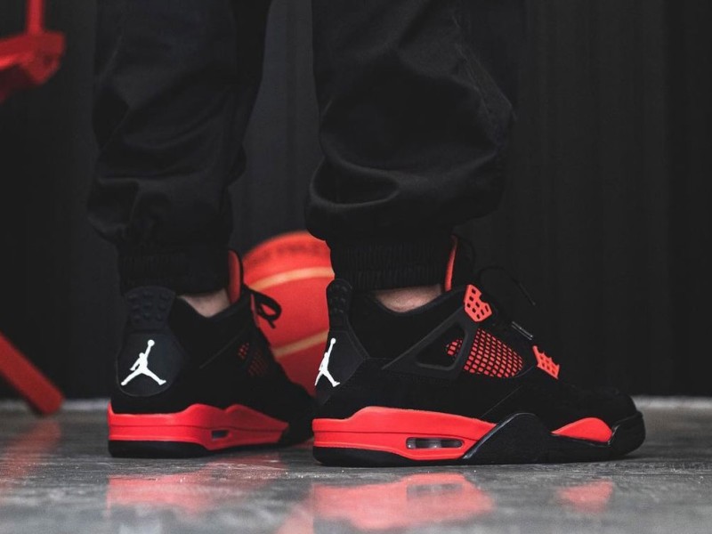 Air Jordan 4 Retro Red Thunder