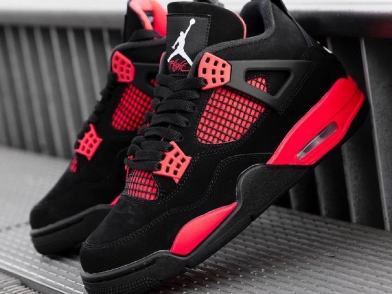 Nike Air Jordan 4 Retro Red Thunder