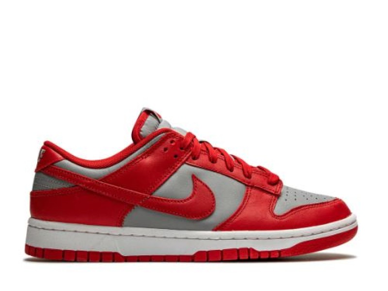 Nike SB Dunk Low burdeo con blanco