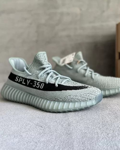 Adidas YEEZY 350 V2 Boost - Tienda del Oso | Tienda de Zapatillas 