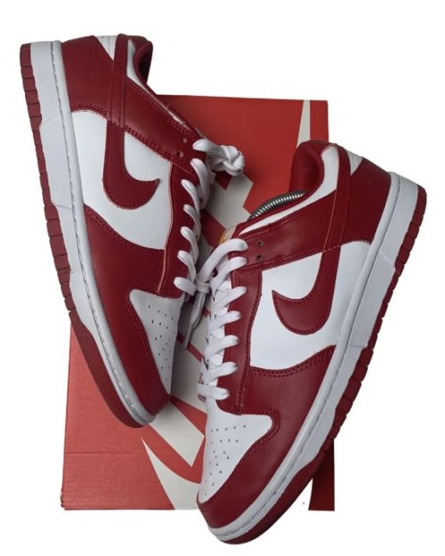 Nike SB Dunk Low burdeo con blanco - Tienda del Oso | Tienda de Zapatillas 